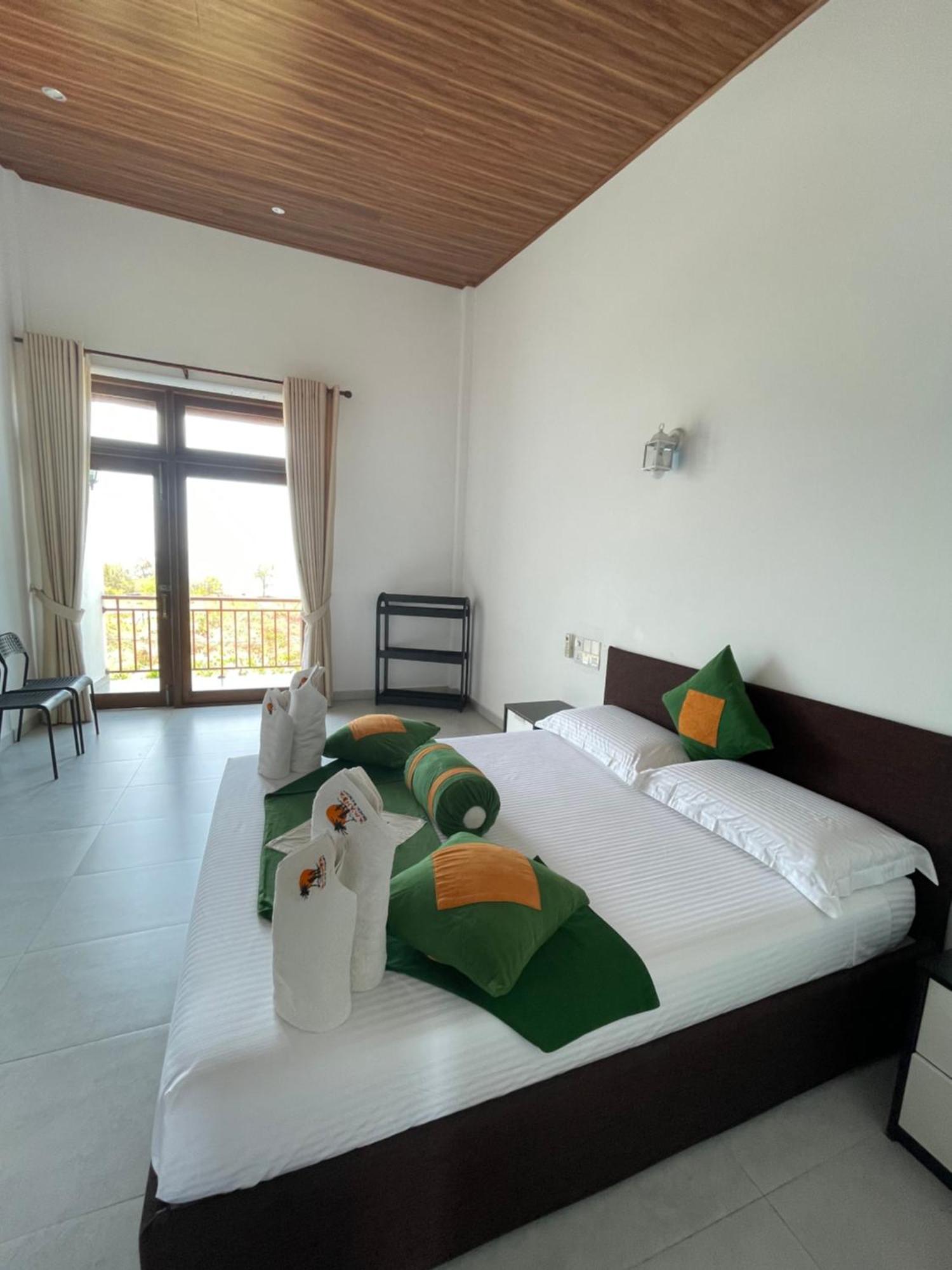 Amanda Beach Resort Passikudah Экстерьер фото